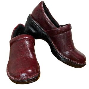 B.O.C. - SIZE 6 - WINE COLOR LEATHER - WEDGE CLOG - EXCELLENT CONDITION - S6